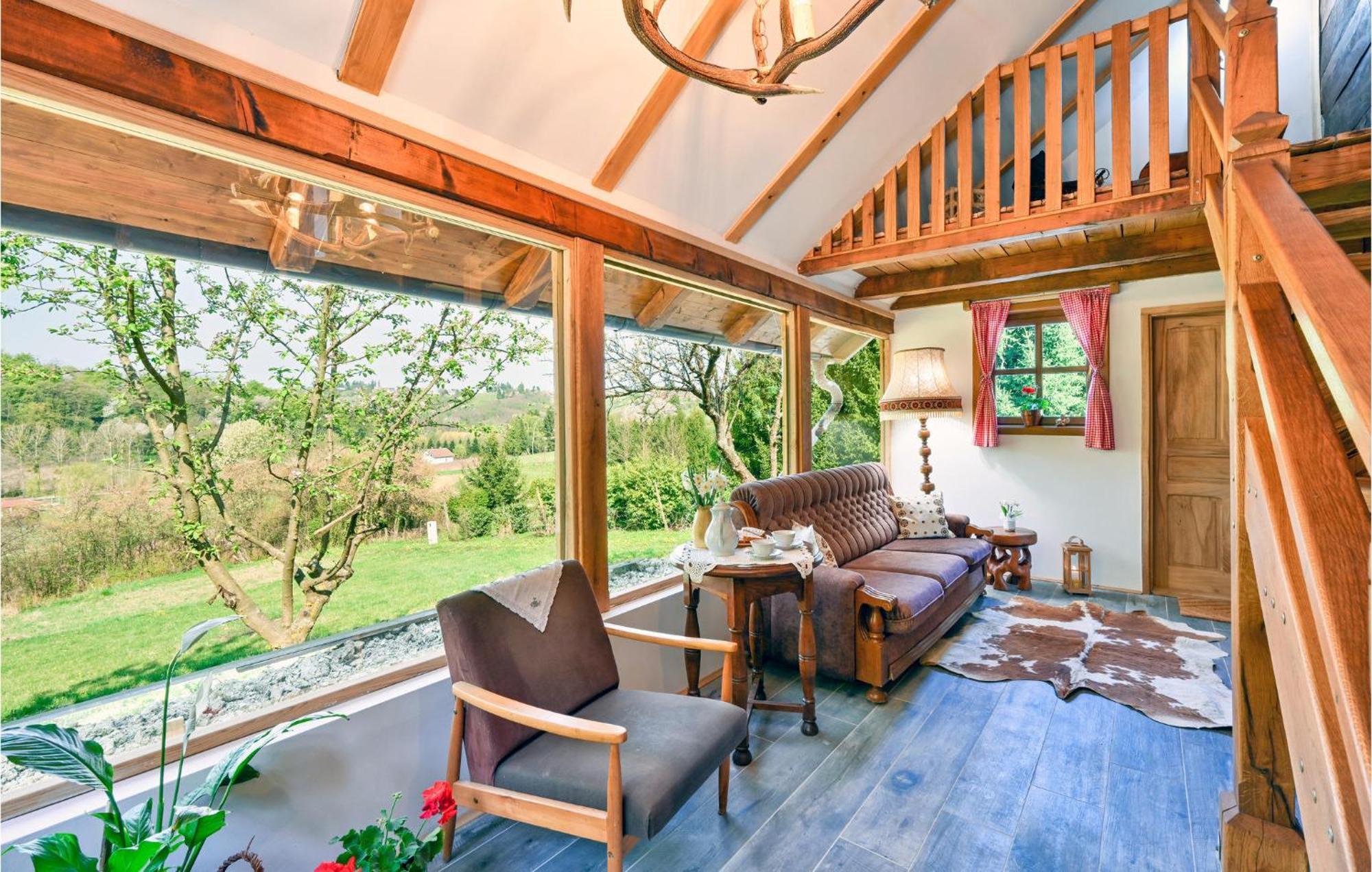 Pet Friendly Home In Varazdin Breg With Jacuzzi Экстерьер фото